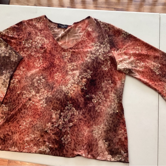 Brittany Black top. 2X - Picture 9 of 13